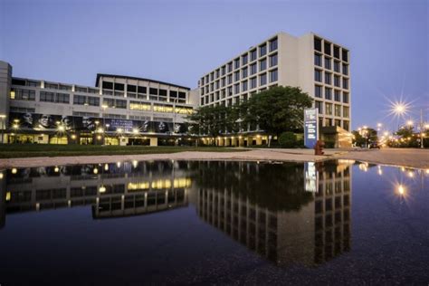 mt sinai hospital chicago parking